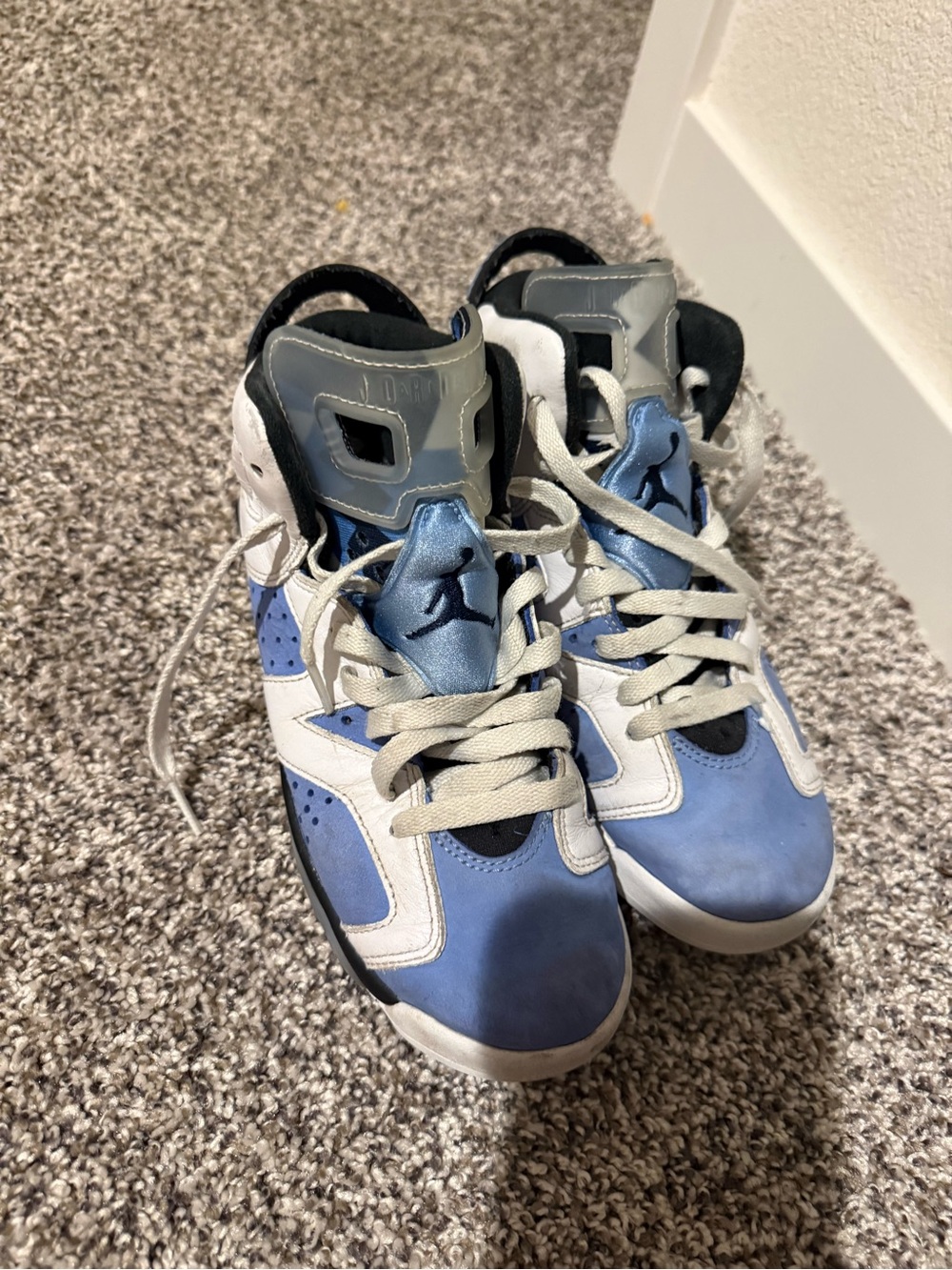 Jordan Kids High-Top Sneakers in Light Blue, White, Gray